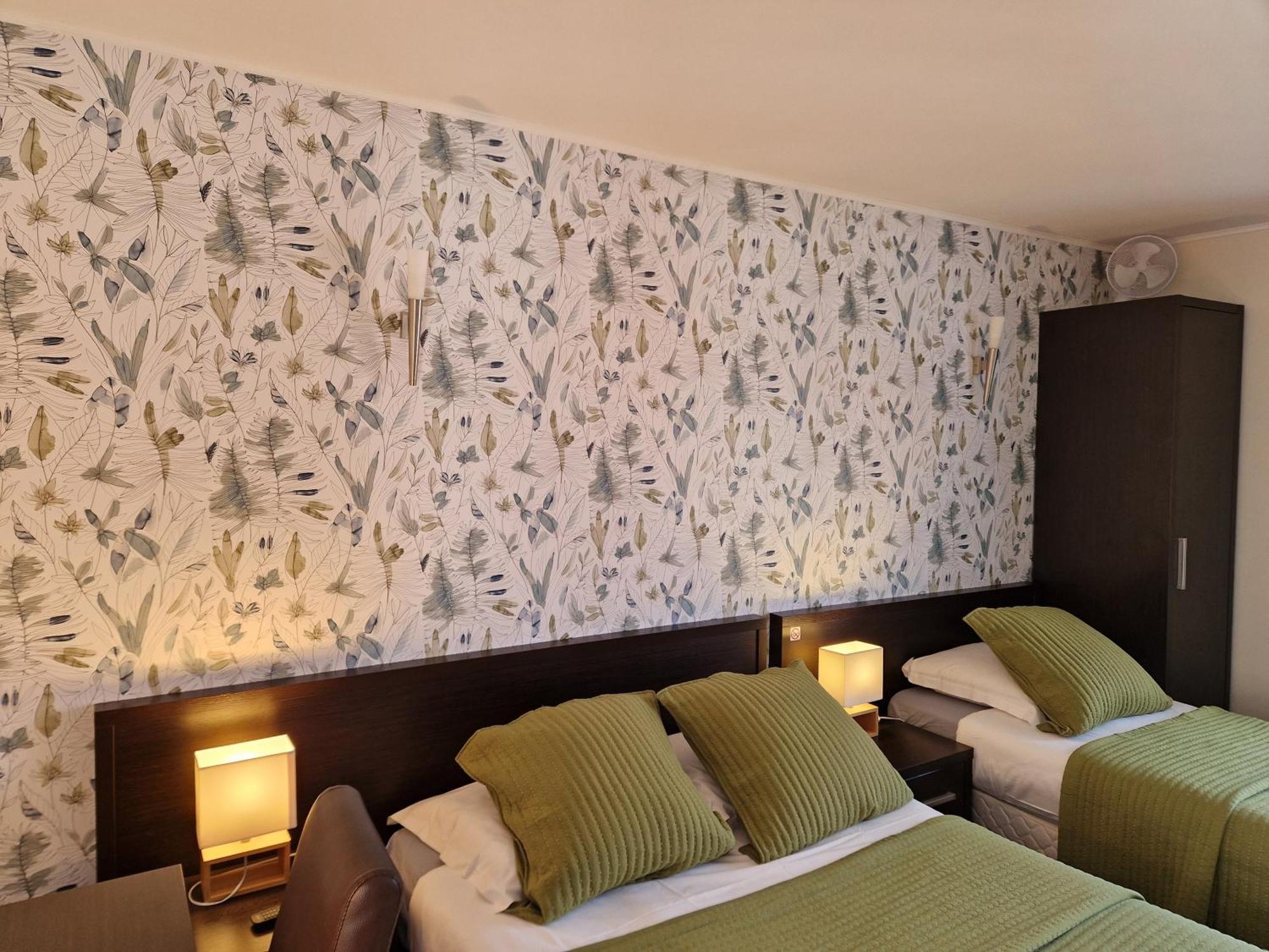 Hotel Bal Tournehem エクステリア 写真